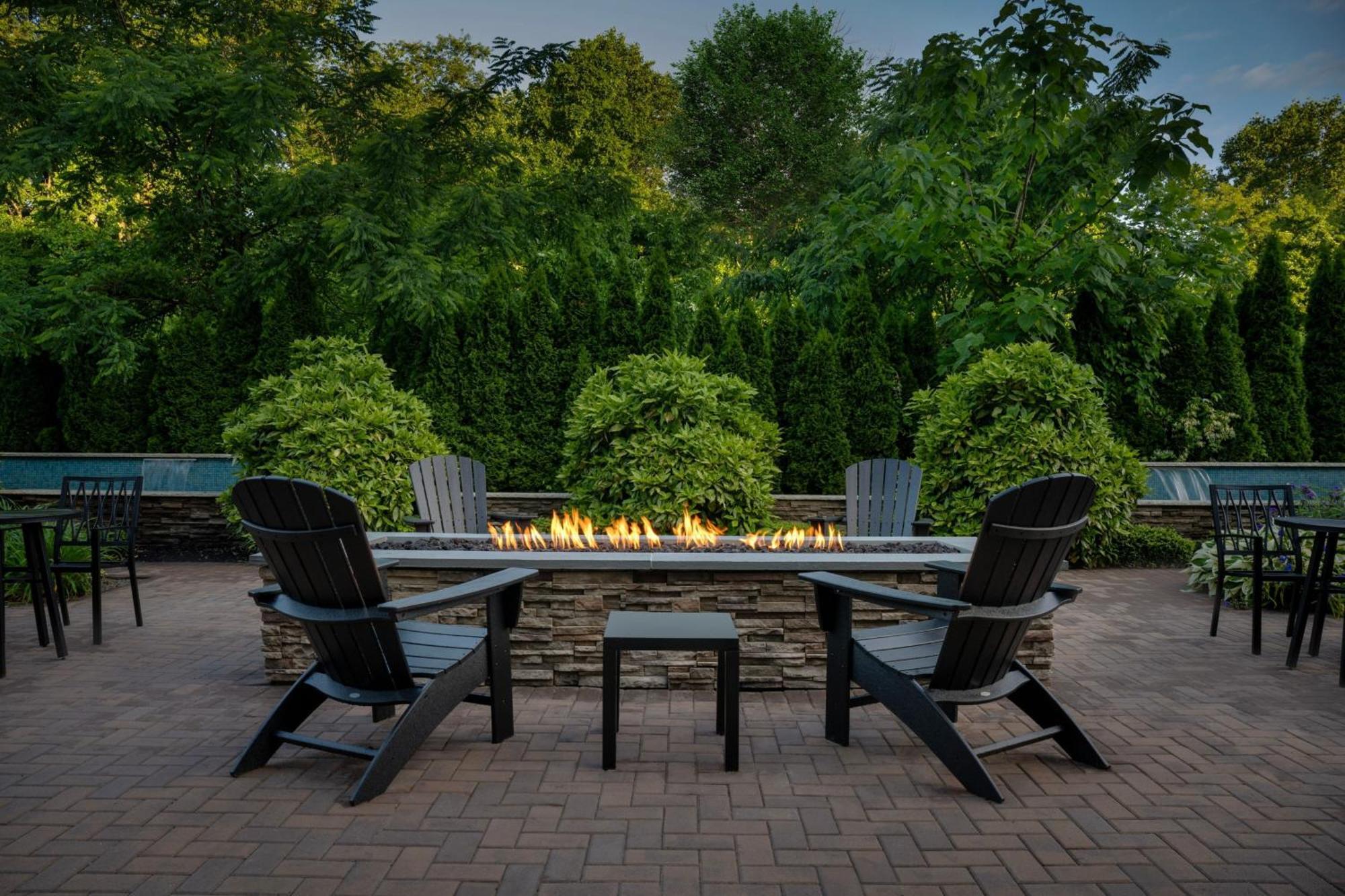 Courtyard By Marriott Philadelphia Bensalem Hotel Buitenkant foto