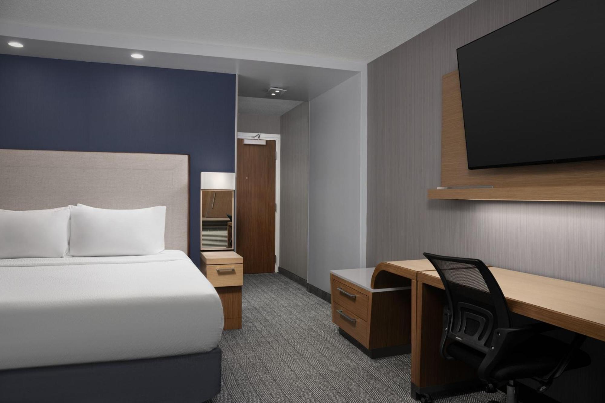 Courtyard By Marriott Philadelphia Bensalem Hotel Buitenkant foto