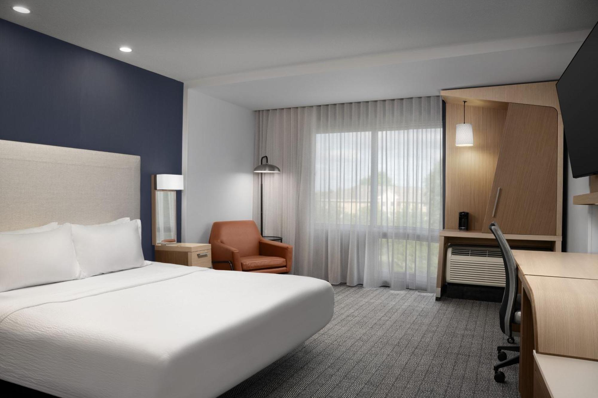 Courtyard By Marriott Philadelphia Bensalem Hotel Buitenkant foto