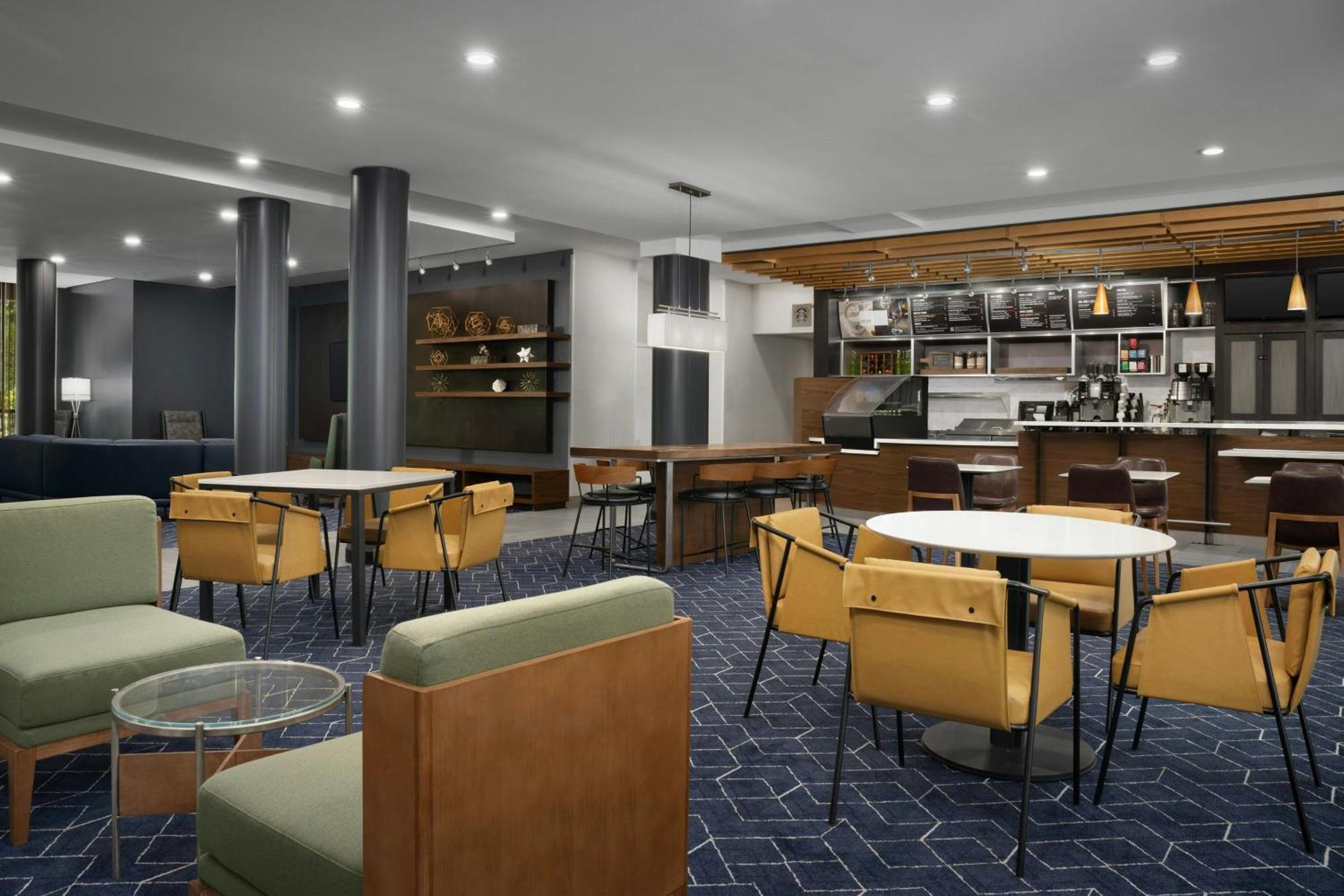 Courtyard By Marriott Philadelphia Bensalem Hotel Buitenkant foto