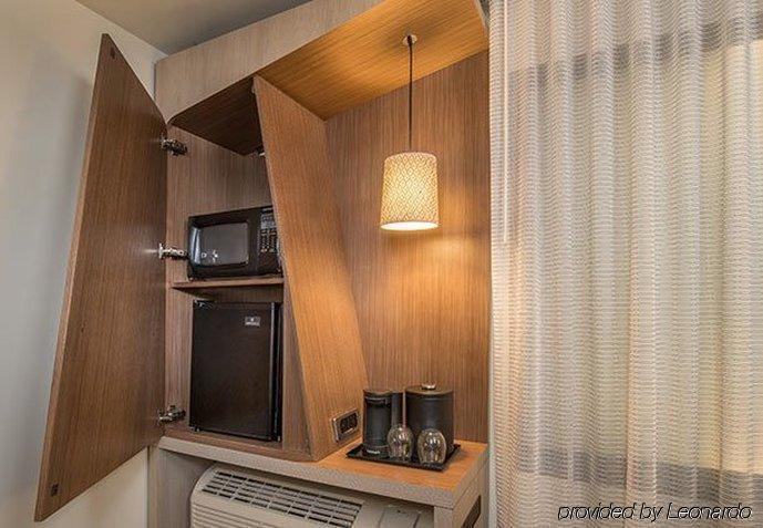 Courtyard By Marriott Philadelphia Bensalem Hotel Buitenkant foto