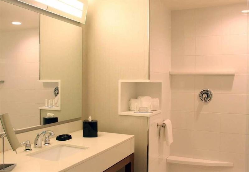 Courtyard By Marriott Philadelphia Bensalem Hotel Buitenkant foto
